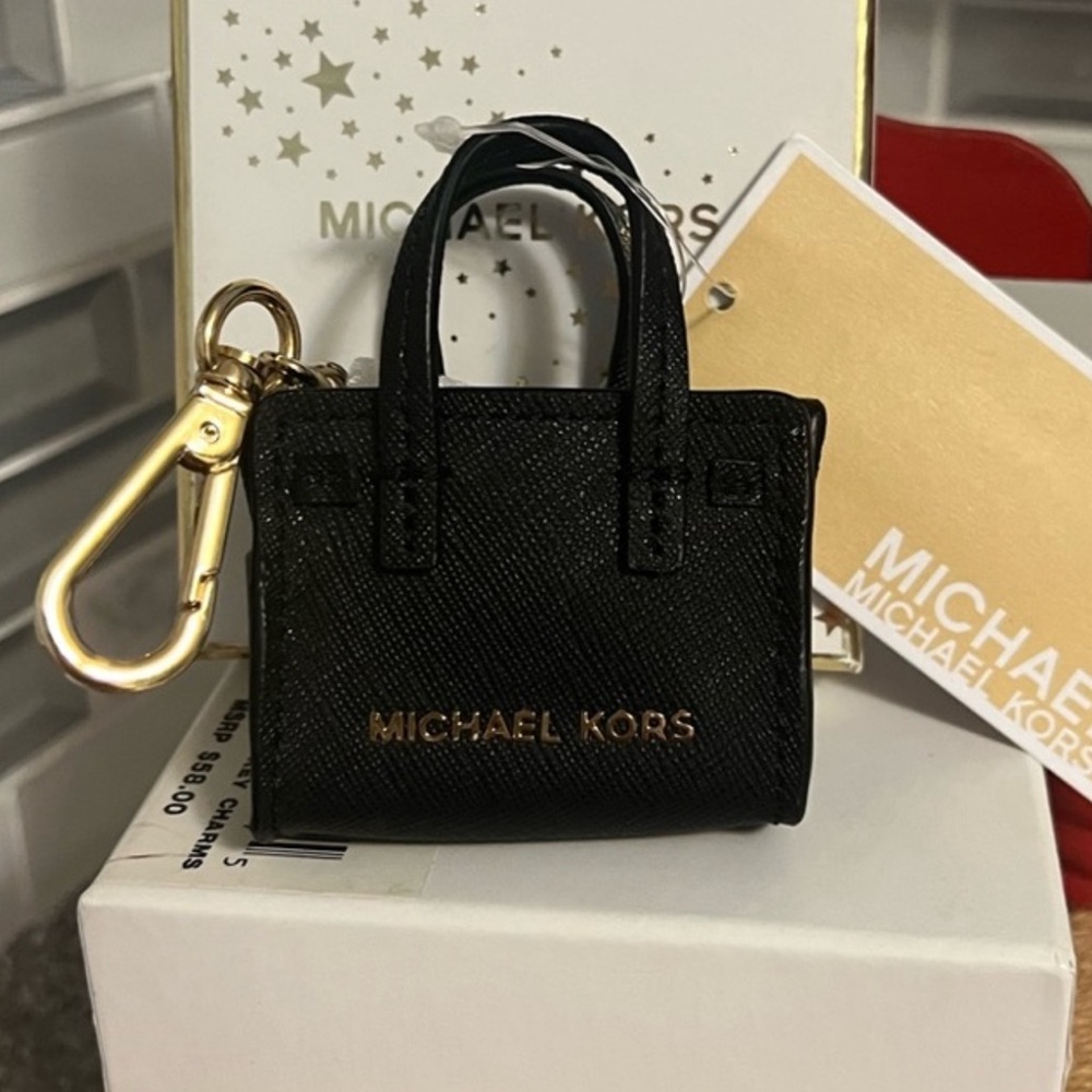 Michael Kors Mini Charm - Picture 2 of 9